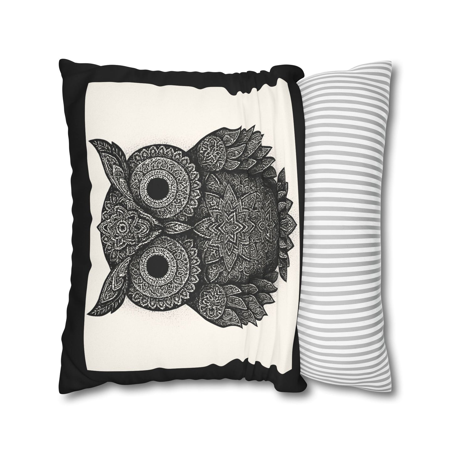 Black & White Owl Pillowcase - Boho Home Decor, Cozy Cushion Cover, Gift for Animal Lovers, Nature Accent Pillow, Living Room Decor