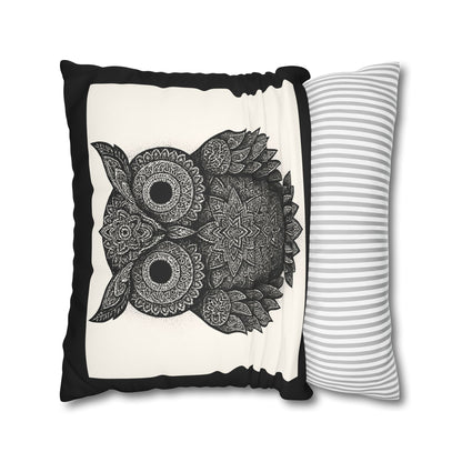 Black & White Owl Pillowcase - Boho Home Decor, Cozy Cushion Cover, Gift for Animal Lovers, Nature Accent Pillow, Living Room Decor